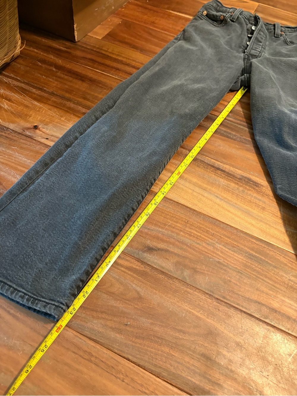 Levi’s Ribcage Straight Ankle Jeans Women’s 26 Black High Rise Button Fly (1104)